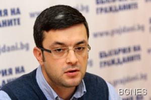 Партията на Кунева: 50% от чиновниците на ГЕРБ са "калинки"