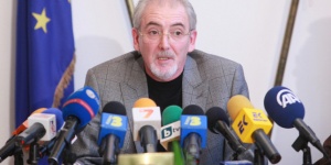 Местан: ГЕРБ агитираше с „да“ за референдума до обаждането на харизмата Борисов