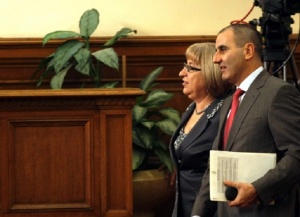 Цветанов критикува остро „линча" на делегатите на ДПС с Енимехмедов , призова към хуманизъм