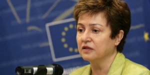 Еврокомисар Георгиева: В Мали има криза в кризата
