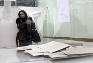 Слаб интерес към референдума, най-много гласуват в Плевен и Видин