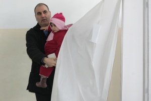 БСП се жалва в ЦИК от Цветанов, агитирал на референдума