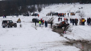 60 джипа се овъргаляха в кал в офроуд състезание край Разград