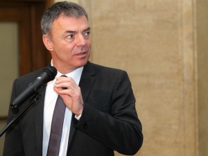 Министър Игнатов подаде оставка, Борисов я прие
