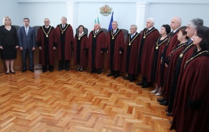 На 6 март избират нов конституционен съдия