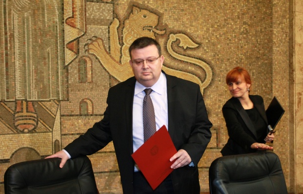 Цацаров иска 4-ма заместници във ВКП, не съгласувал назначенията си с Цветанов