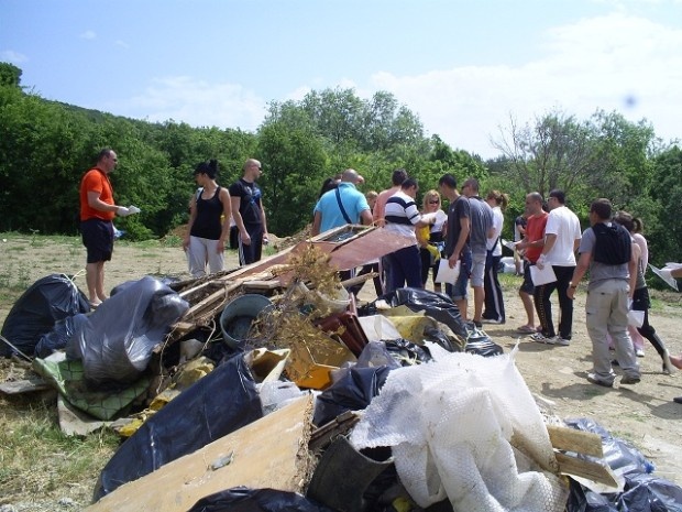 6 млн. доброволци събраха 100 000 т боклук, България – отличник