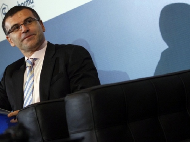 Дянков раздава бонуси на експертите, направили Бюджет 2013