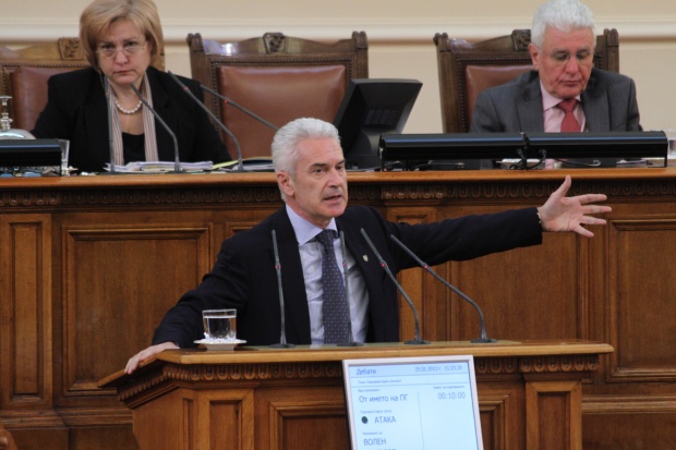 Сидеров: Парламентът е брокерска къща за търговия на депутати
