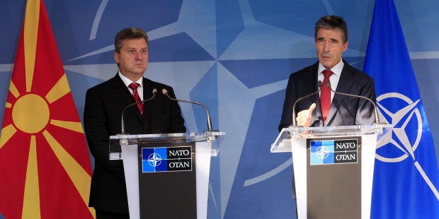 НАТО: Ако не се помири с Гърция, Македония няма да стане член