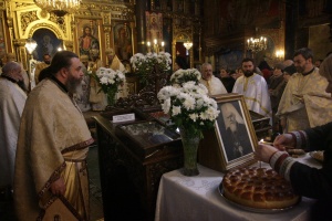 Десетки почетоха паметта на патриарх Максим 3 месеца след смъртта му