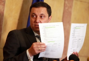 Яне Янев: Да освободим България от депутатите - некадърници