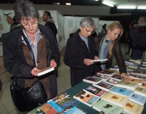 Акаунт, айпод, айфон, аквафитнес да влязат в правописния речник, настоява експерт