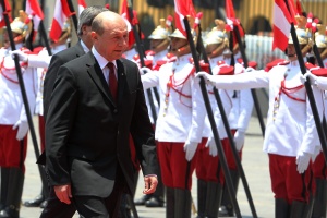 Бъсеску: Няма шанс да вземат Румъния в Шенген