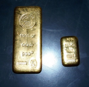 Митничари хванаха холанци със златни кюлчета на Калотина