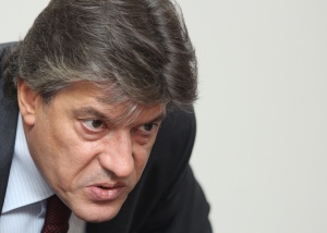 Антоний Гълъбов: Дянков си тръгва, за да спрат протестите