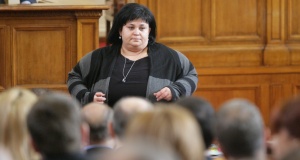 Гласуват кандидатурите за конституционен съдия и за Комисията за отнемане на незаконно имущество