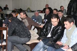 Четирима провокатори изгонени с полиция от срещата в Сливен