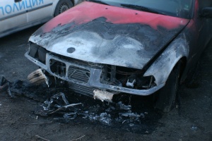 Три автомобила изгоряха в Бургас