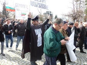 30 души са задържани след протеста в София в неделя