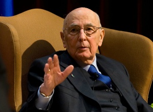 Наполитано: Италия не е болна, няма да зарази Европа