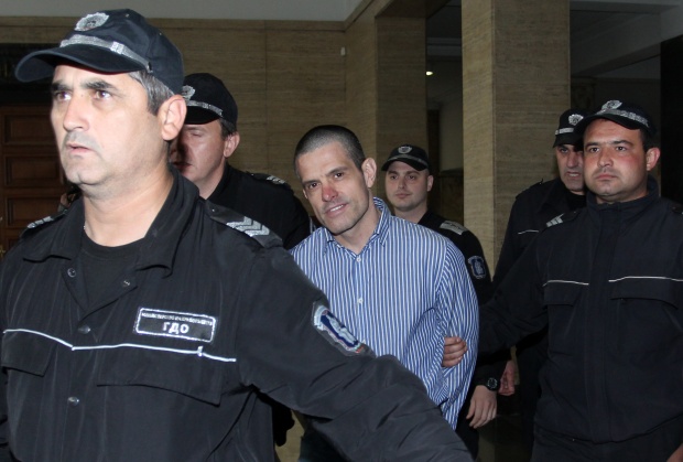 Съдът произнася присъдата на Брендо