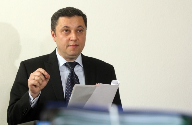 Янев: Без парламент и Конституционният съд няма да функционира