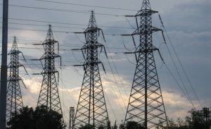 България дискриминира износителите на ток, твърди Федерацията на търговците