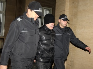 Кой е Евелин Банев-Брендо?