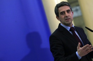 Плевнелиев: Обстрелват всяко предложение за премиер