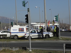 Автомобил падна в изкоп край Кулата, шофьорът е с фрактура