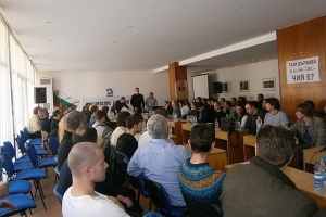 Организатори на протестите се събраха в Габрово