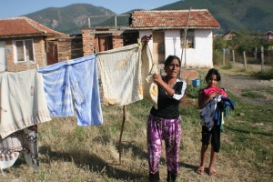 Събарят четвърт от ромските жилища в Луковит
