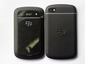 Снимки на BlackBerry Q10 с гумиран корпус