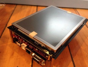 Появиха се снимки на ранен прототип на iPhone със 5х7-инчов дисплей