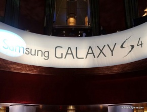 Нашата среща със Samsung Galaxy S IV в снимки и видео