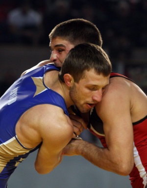 Иво Ангелов спечели европейската титла по борба в Тбилиси