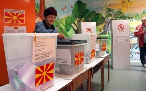 Македония гласува на местни избори на фона на тежка криза