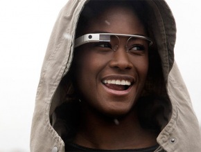 Американски политик иска забрана за Google Glass по време на шофиране