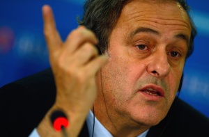 Платини: Свалям шапка на националния отбор