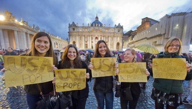 Първи неуспешен опит за избор на нов папа