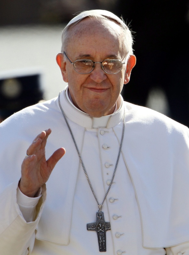 Папа Франциск отказал да получи златен пръстен