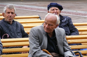 Ботевград раздава великденски бонуси на пенсионерите