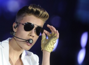 Задържаха маймунката на Джъстин Бийбър