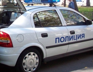 Полицаи задържаха телефонен измамник с 3000 лв. в Габрово