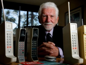 40 години от първия разговор по клетъчен телефон