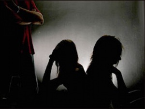 Хванаха банда за трафик на жени от България