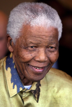 Нелсън Мандела излиза от болницата