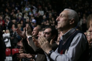 Ройтерс: Падналата от власт ГЕРБ обещава на българите фискална стабилност