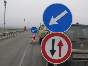 Дунав мост е отворен за леки автомобили